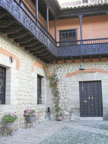 Casa Real de la Moneda - Courtyard