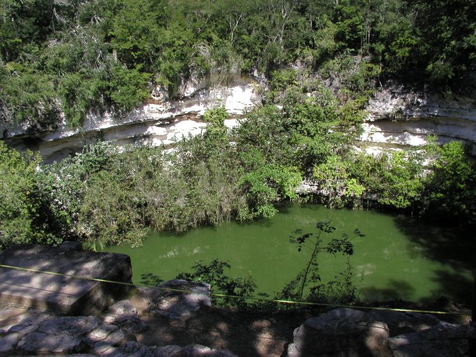 Chichen Itza - Cenote Sagrado