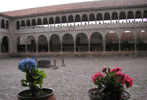 Convento de Santo Domingo Courtyard